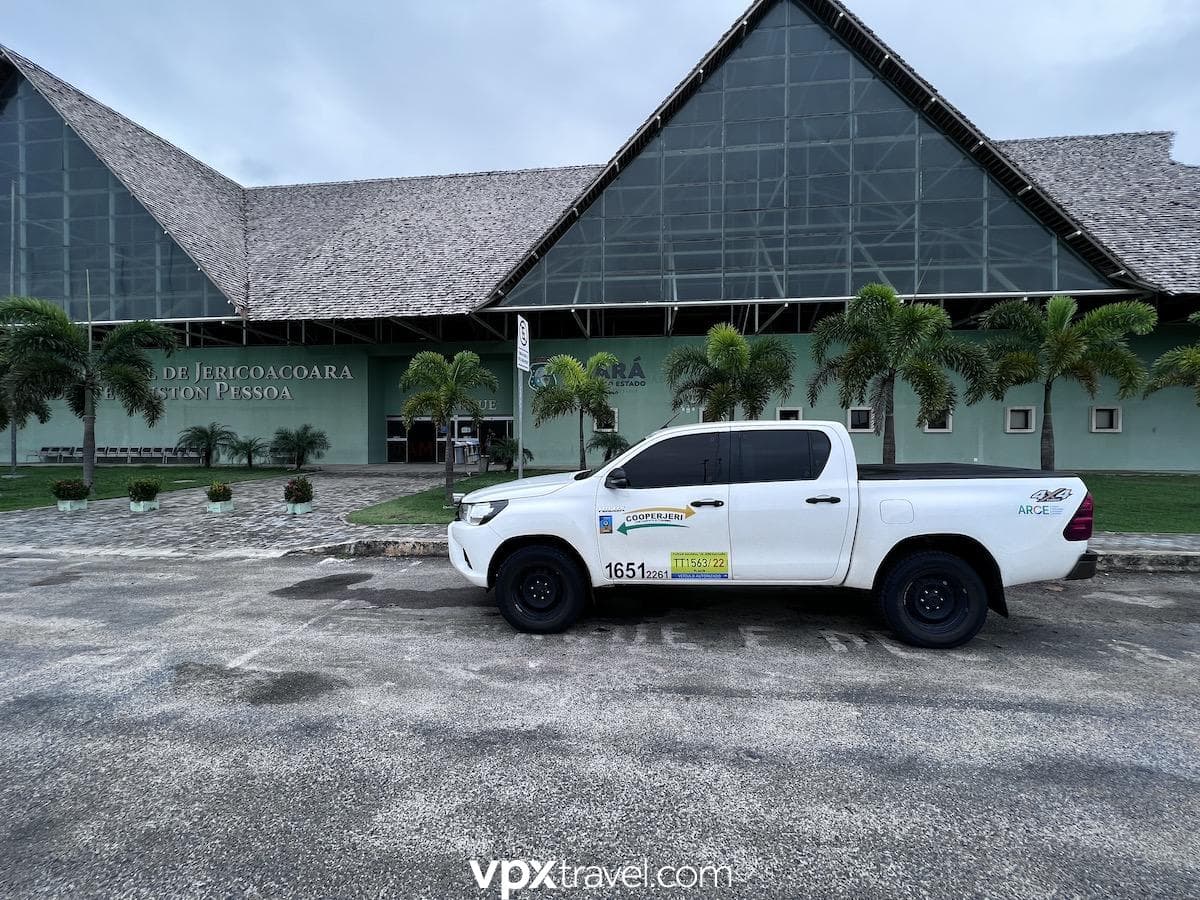 Transfer Privativo de Icaraí De Amontada para Jericoacoara em veículo para 4 passageiros em Toyota Hilux ou Similar